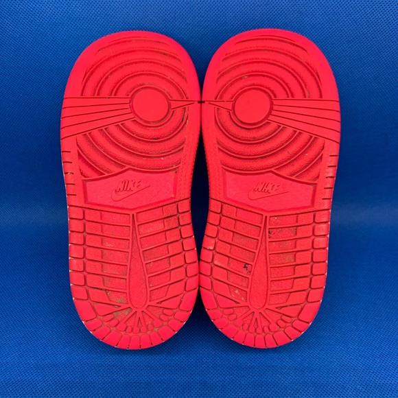 NIKE Air Jordan 1 Flight 5 Premium Wolf Grey Athletic Shoe 881437-008 Kids Sz 8C - Picture 9 of 10